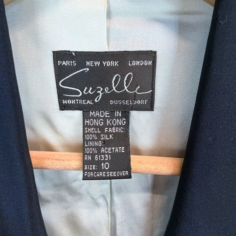 Vintage 90s Suzelle Silk Blazer Navy Gold Buttons Old Money Power Blazer 10 - Picture 11 of 11